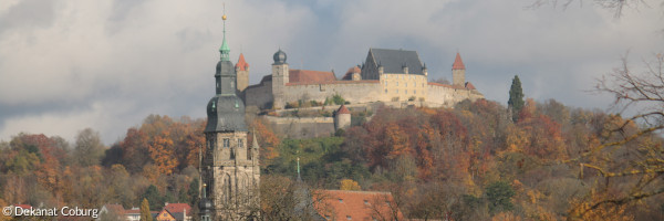 Blick auf die Veste im Herbst